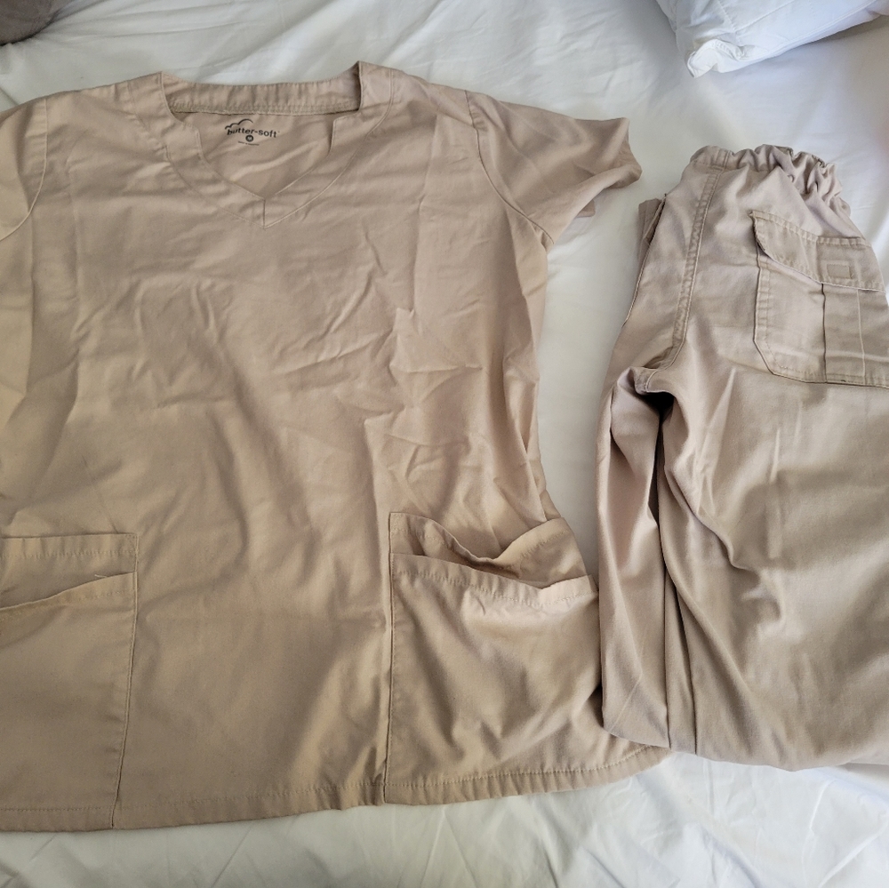 Buttersoft scrub set